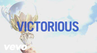 Donnie McClurkin – We Are Victorious (Lyric Video)