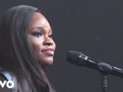 Tasha Cobbs – Put A Praise On It (Live) ft. Kierra Sheard