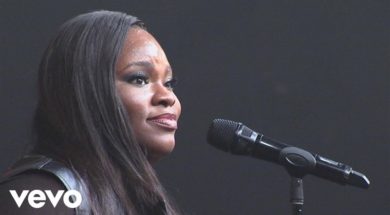 Tasha Cobbs – Put A Praise On It (Live) ft. Kierra Sheard