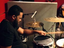 Jonathan McReynolds – Pressure