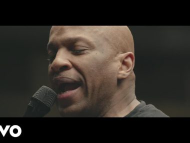 Donnie McClurkin – I Need You
