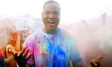 Aaron Cole – Right On Time (feat. TobyMac) [Official Music Video]