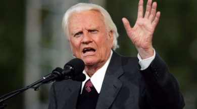 billy-graham1-gty-mem-180221_4x3_992