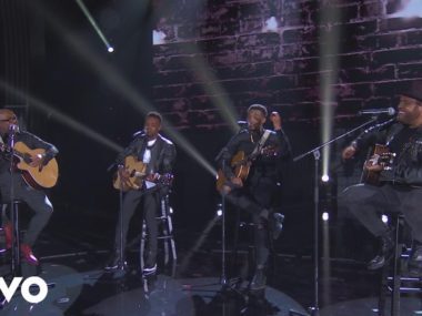 Travis Greene 2017 Stellar Award Performance feat: Israel Houghton, Jonathan McReynolds…