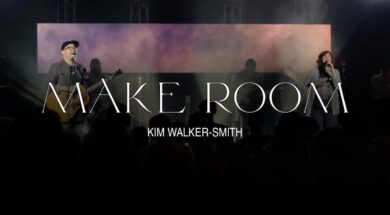 Kim Walker-Smith – Make Room (Official Live Video)
